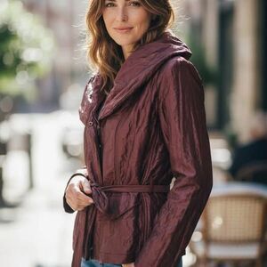 Metallic Berry Sheen Puffer Jacket Size Large